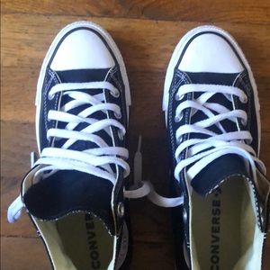 Black converse high tops